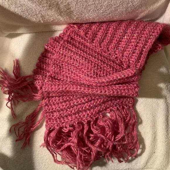 PINK WOOL SCARF - Picture 1 of 3